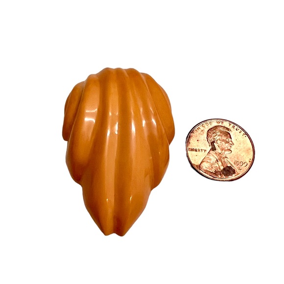 Vintage BAKELITE Butterscotch Dress Clip - Picture 4 of 9